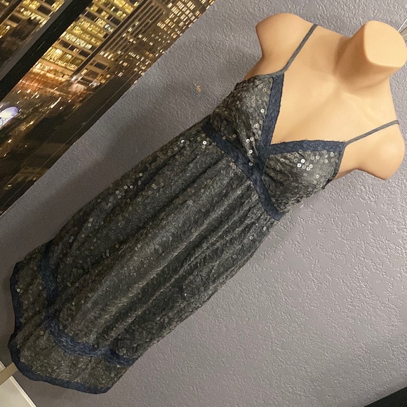 MIILLA - NWT - stretchy olive dress w sequins, adj. straps, lined - L - Picture 16 of 16